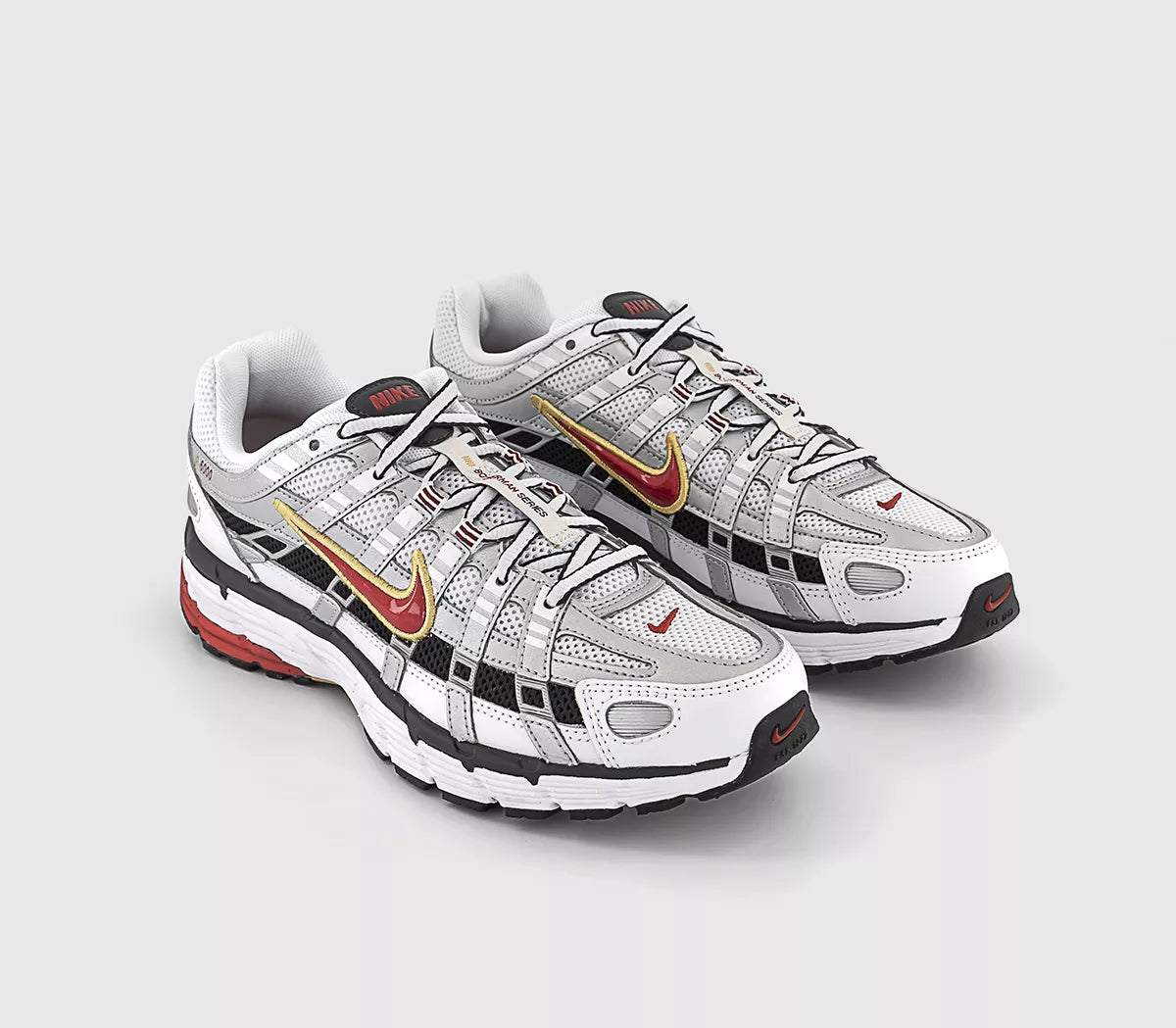 NIKE P-6000 TRAINER METALLIC RED